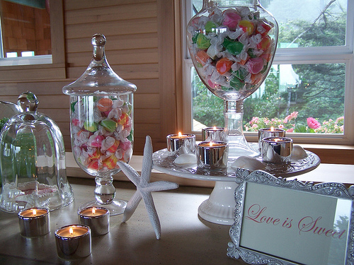 DIY Wedding Party Decorating Candy Bars