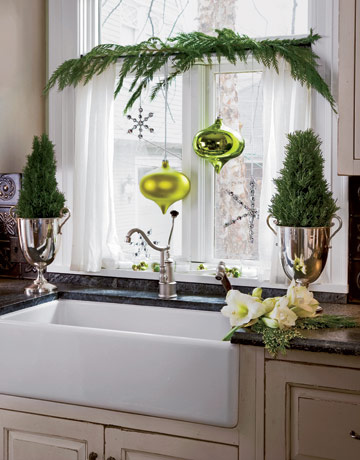 A Touch of Christmas in Every Room!  The Inspired Room