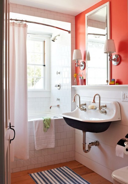 Traditional Home Bathroom Traditional Home Bathroom