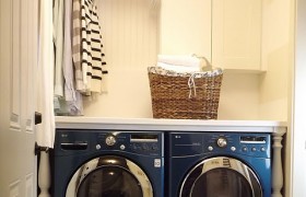 blue washing machine and dryer