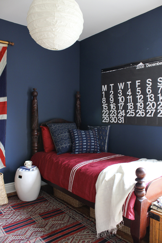 Love this red white and blue warm and aged nauticalinspired bedroom