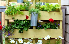 pallet flower garden