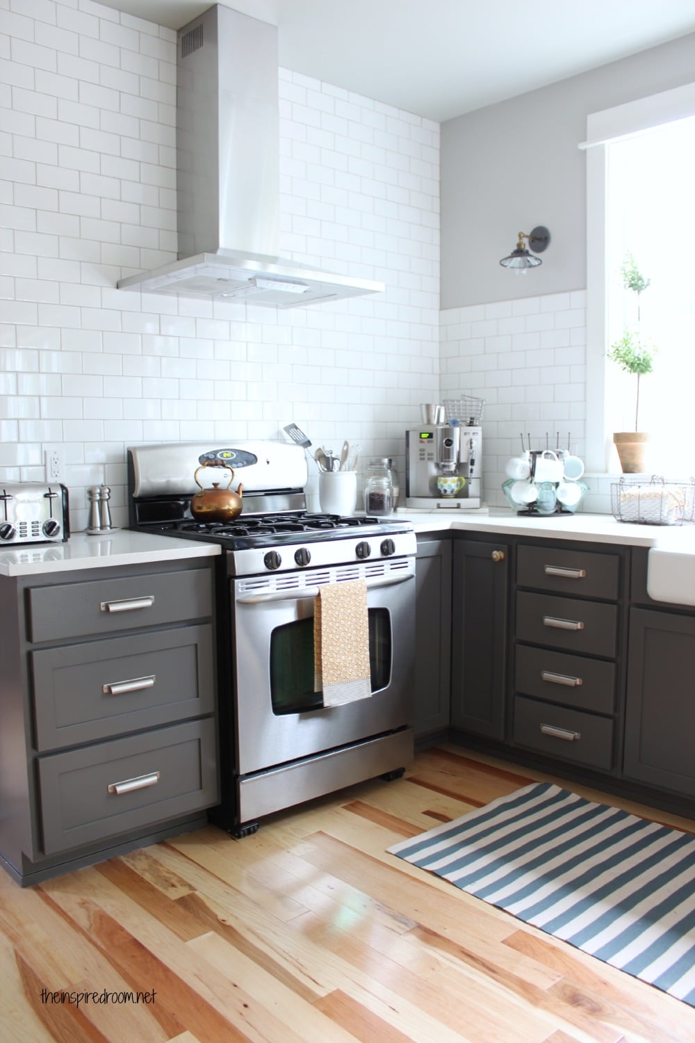 Brown Painted Kitchen Cabinets With White Appliances 2