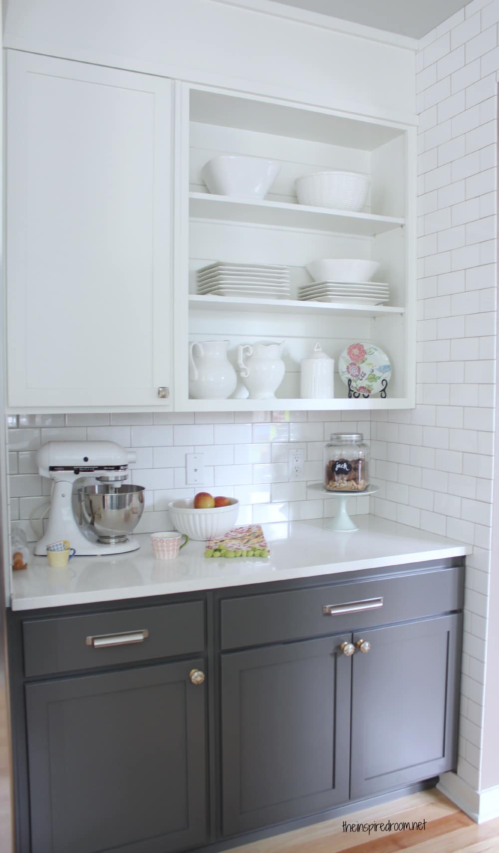 two toned kitchen cabinets