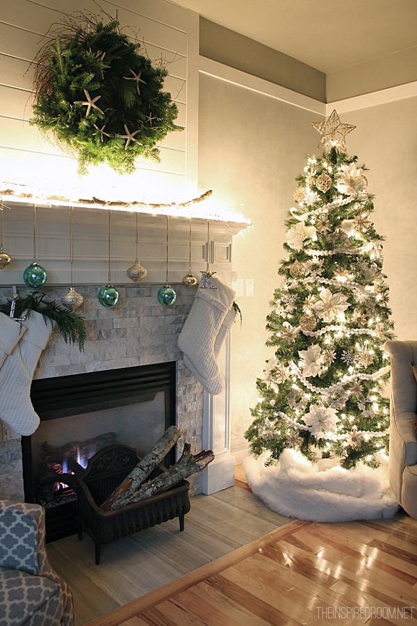 Christmas Mantel and Tree Night - The Insipred Room