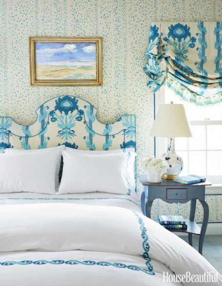 Blue and White Bedroom Design