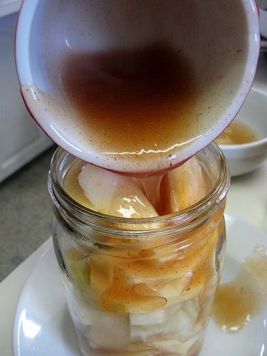 Apple Pie Recipe {A Pie in a Jar Hostess Gift!}