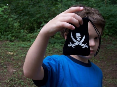 Activity for Kids: Pirate Scavenger Hunt