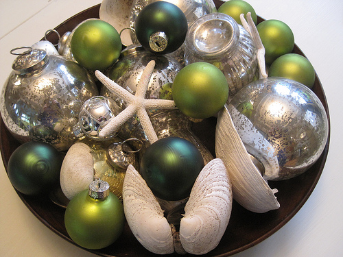 Decorative Idea for Christmas <br> {using bits and pieces}