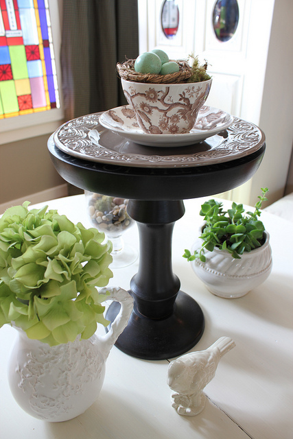 Decorating Tables for Spring