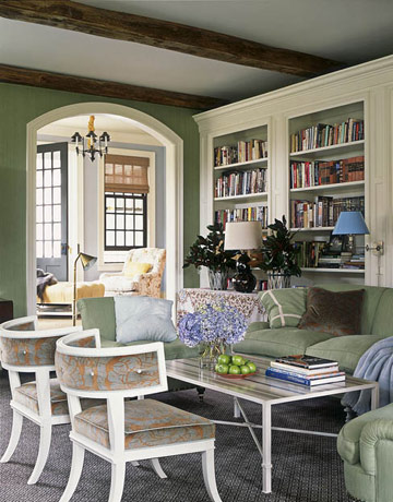 Using Dark Paint Colors to Add Contrast and Personality to Your Decor!