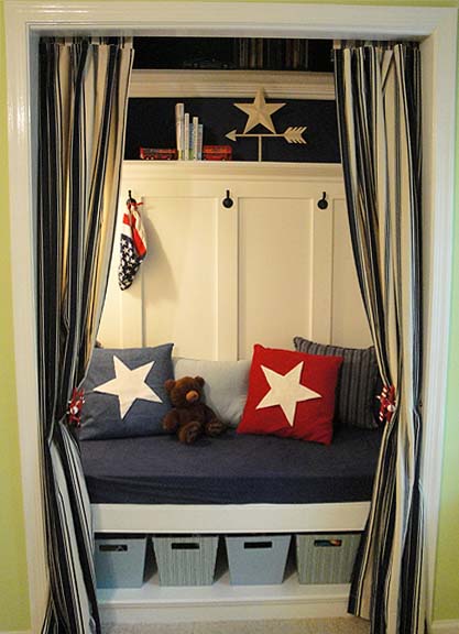 Make A Reading Nook Out of A Closet {Pretty Handy Girl}