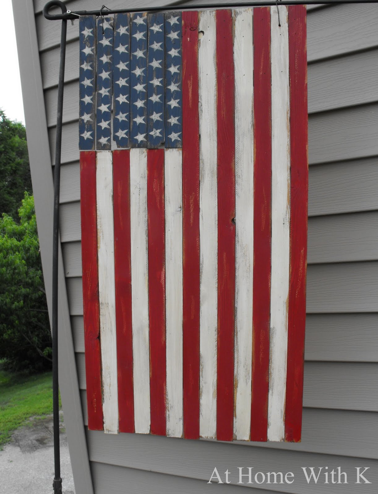 DIY American Flag Project {At Home with K via Chicks Dig Deals}