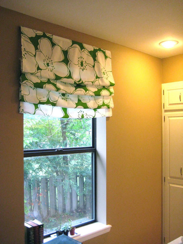 Easy DIY Roman Shade Tutorial {Welcome to Heardmont}