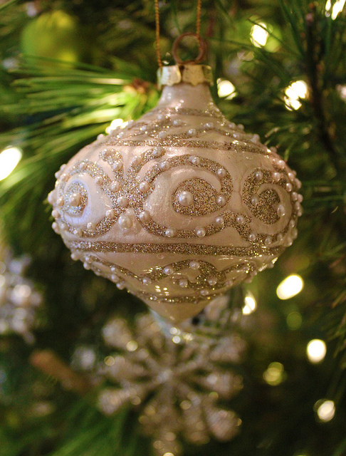 O Christmas Tree {Heirloom Jewelry Christmas Tree}