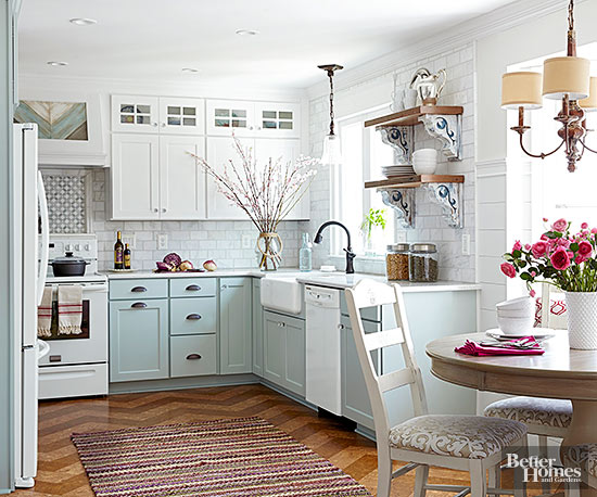 https://theinspiredroom.net/wp-content/uploads/2012/06/Pretty-Kitchen-Design-White-Upper-Cabinets-Blue-Lowers.jpg