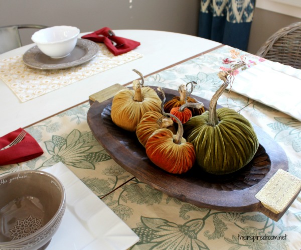 Plush Velvet Pumpkins {Fall Decorating Ideas & Giveaway}