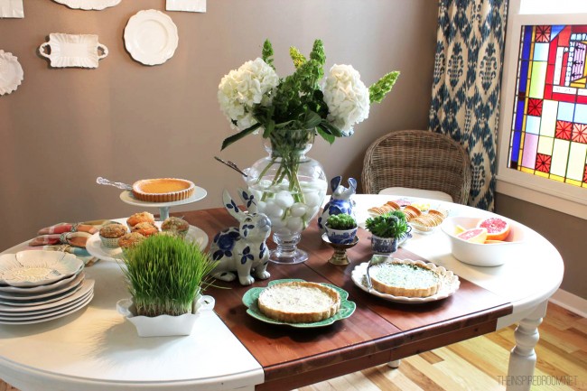 https://theinspiredroom.net/wp-content/uploads/2013/03/Spring-brunch-buffet-table-e1363043872698.jpg