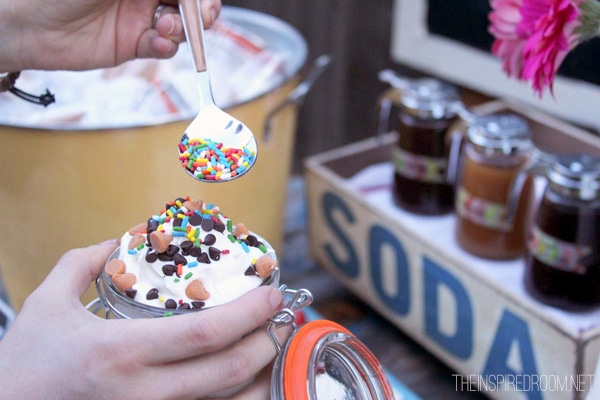 Backyard Ice Cream Party {Summer Fun}