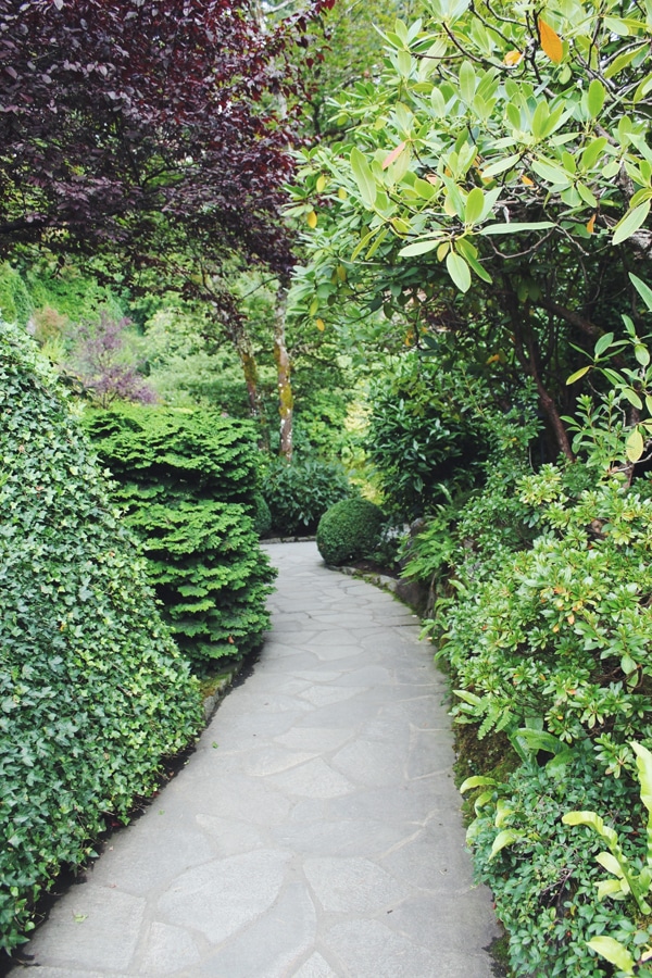 {Out to See} Butchart Gardens