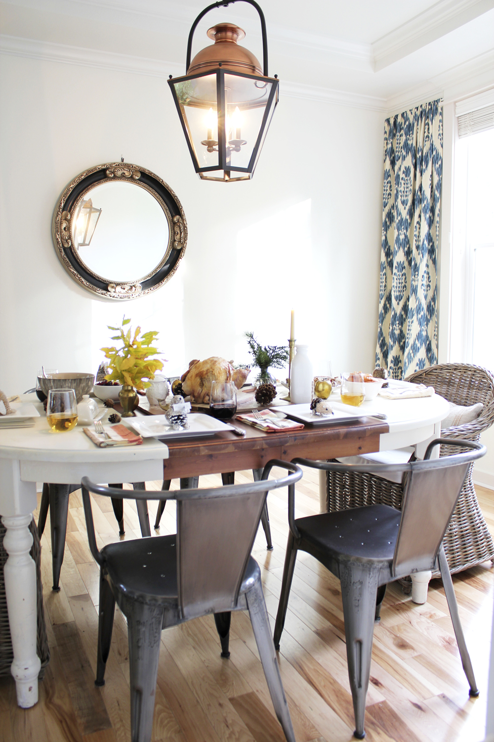 thanksgiving table