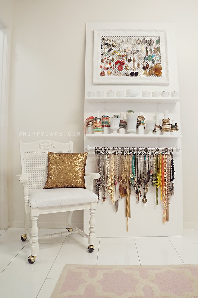 How to Turn a Spare Bedroom into a Diva Closet