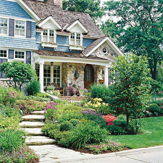 Curb Appeal: 3 Memorable Exteriors - The Inspired Room