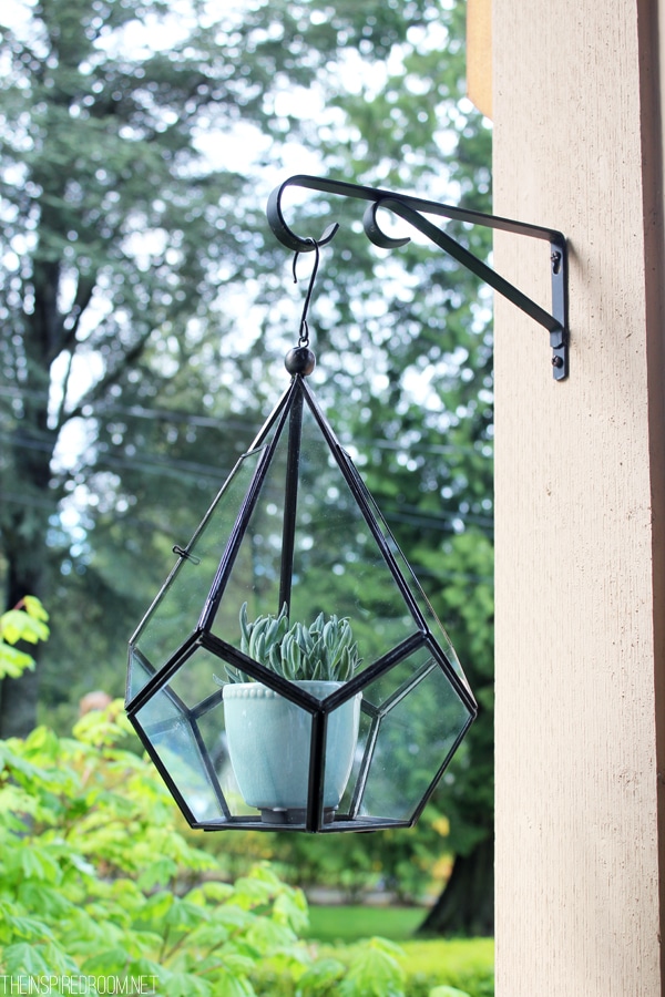 {Little Rewards That Don't Involve Chocolate} A Hanging Faceted Terrarium