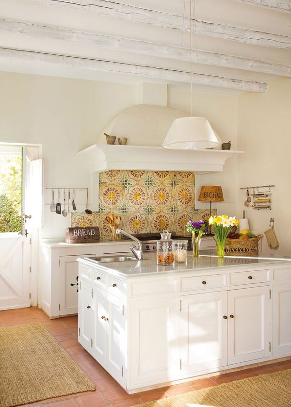 Farmhouse Country Kitchen {5 Take Away Tips}