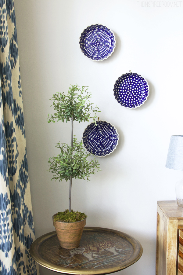 How to Hang Plates, Platters & Bowls on a Wall {video}