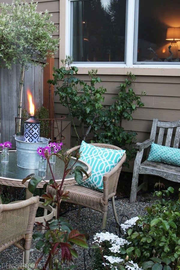 Set the Mood: Small Backyard Party for Two (& Giveaway)