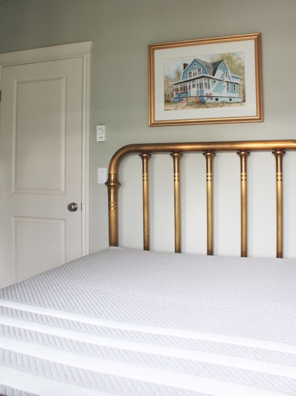New Mattress for the Guest Room {Townhouse Update}