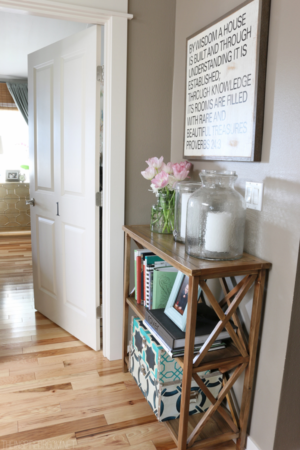 {Small Spaces} My Upstairs Hallway Bookshelf