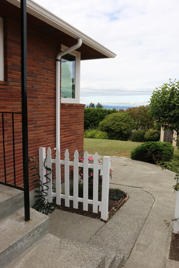 Transforming a 1950s Brick Ranch to a Charming Coastal Cottage - Before & Afters