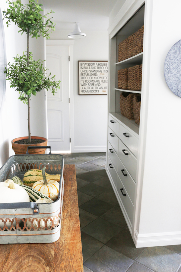 Fall House Tour - The White Brick Cottage