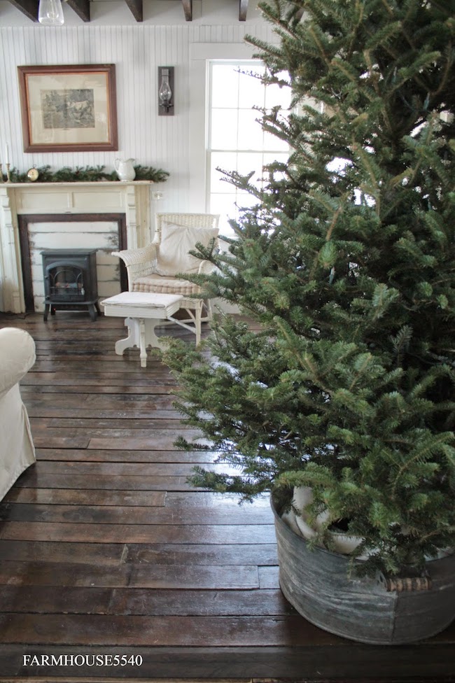 A Bit of Farmhouse: Galvanized & Zinc Christmas Decor