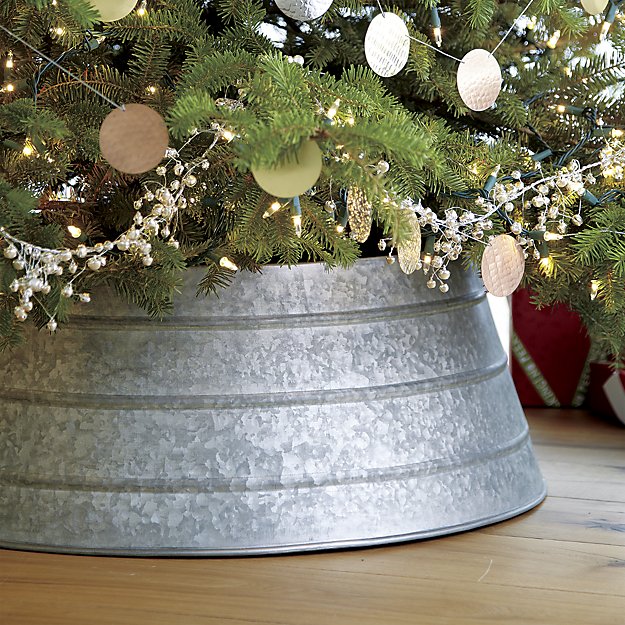 A Bit of Farmhouse: Galvanized & Zinc Christmas Decor