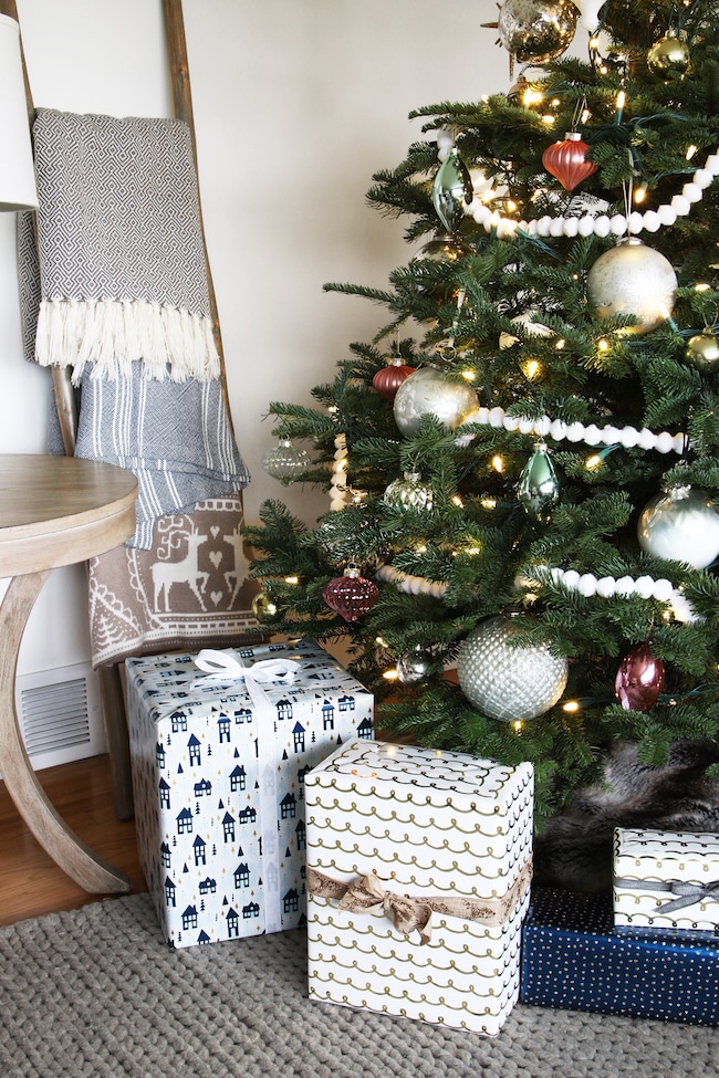 Simple + Beautiful Christmas Decorating Ideas