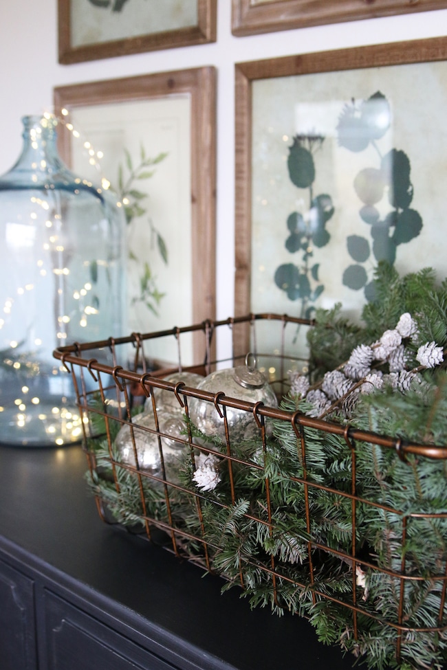 Simple + Beautiful Christmas Decorating Ideas