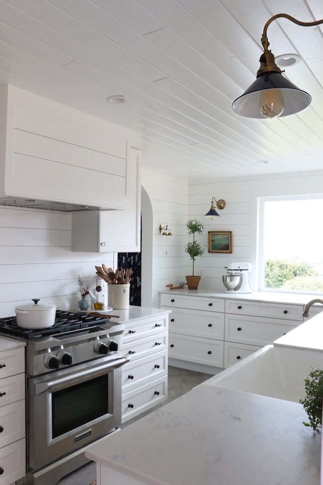 Modern Farmhouse Kitchen Makeover Reveal - Micheala Diane Designs