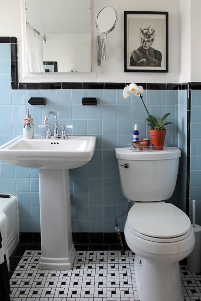 How To Decorate A Vintage Blue Bathroom Leadersrooms 5264