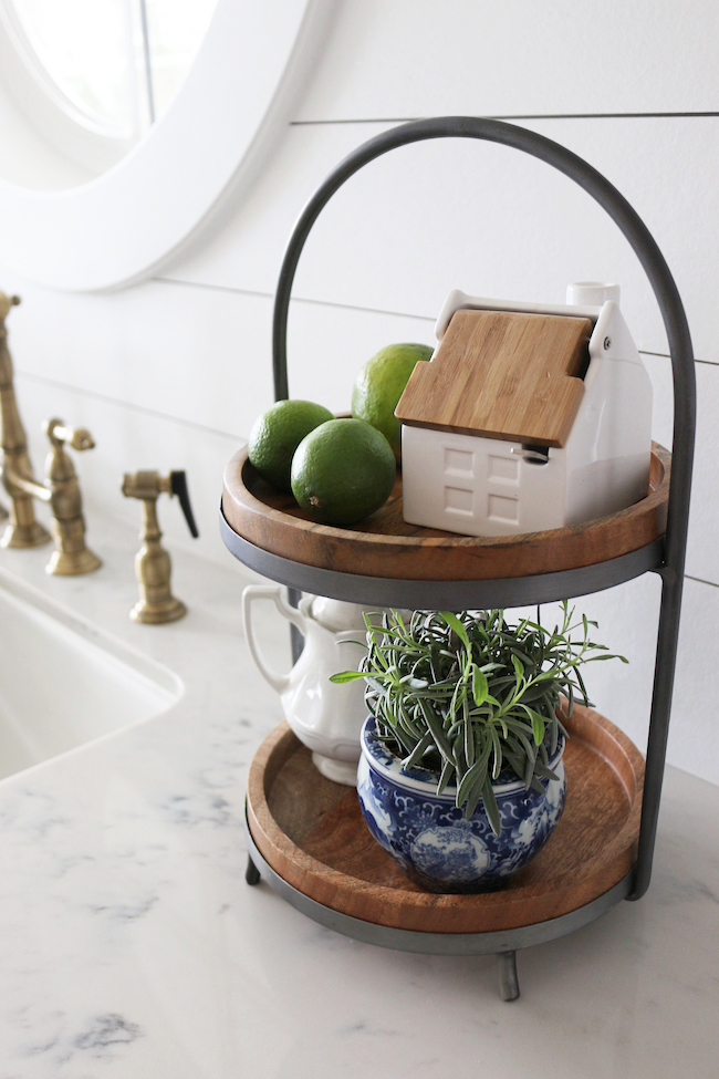 12 Lovely Accessories to Organize Your Home