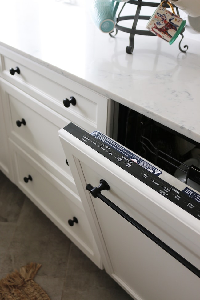 Kitchen Remodel Tip: Panel-Ready Dishwasher