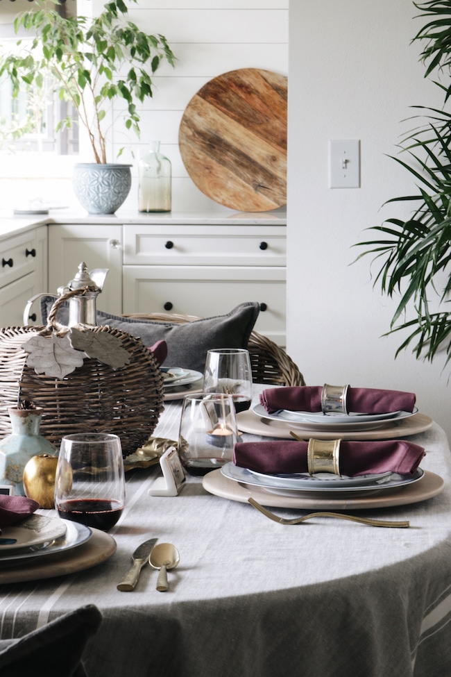 Fall Dining Room: Farmhouse Holiday Tour