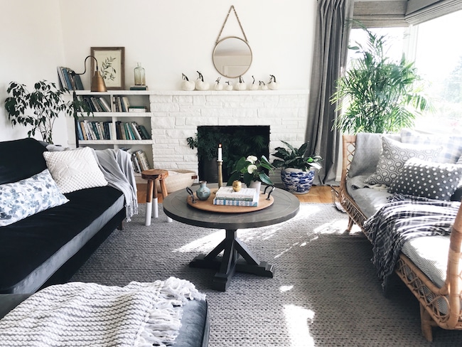 Fall'ing for Vintage & Modern Decor - A Home Love Story