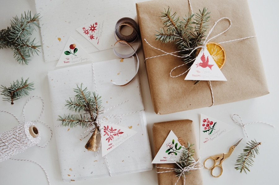 Free Printable Christmas Gift Tags and Gift Wrap