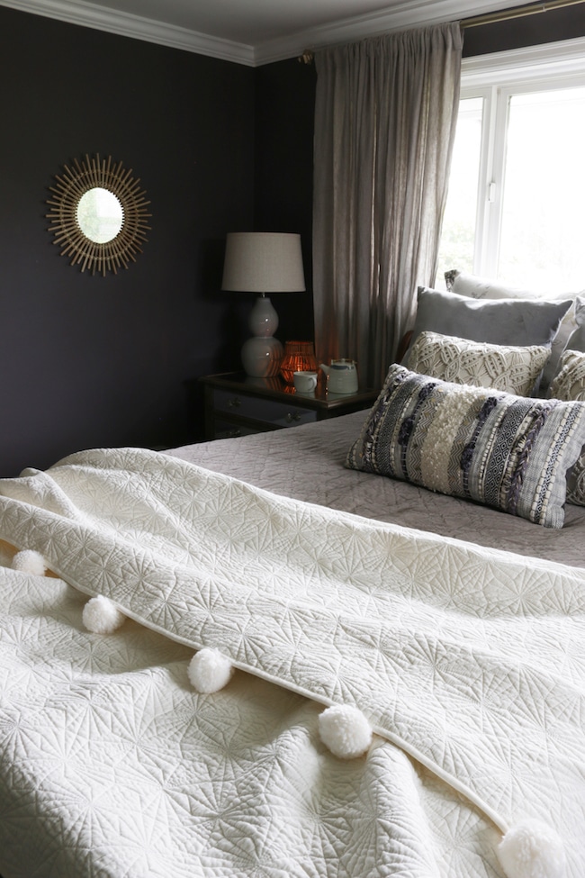 8 Tips for a Tidy and Peaceful Bedroom