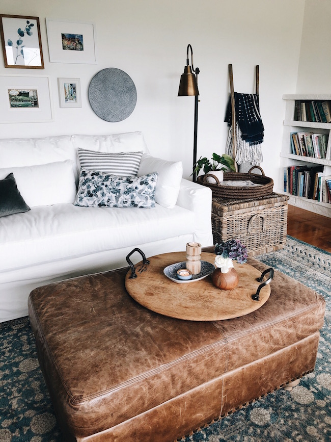 White Slipcovered Sofas Are Back in Style