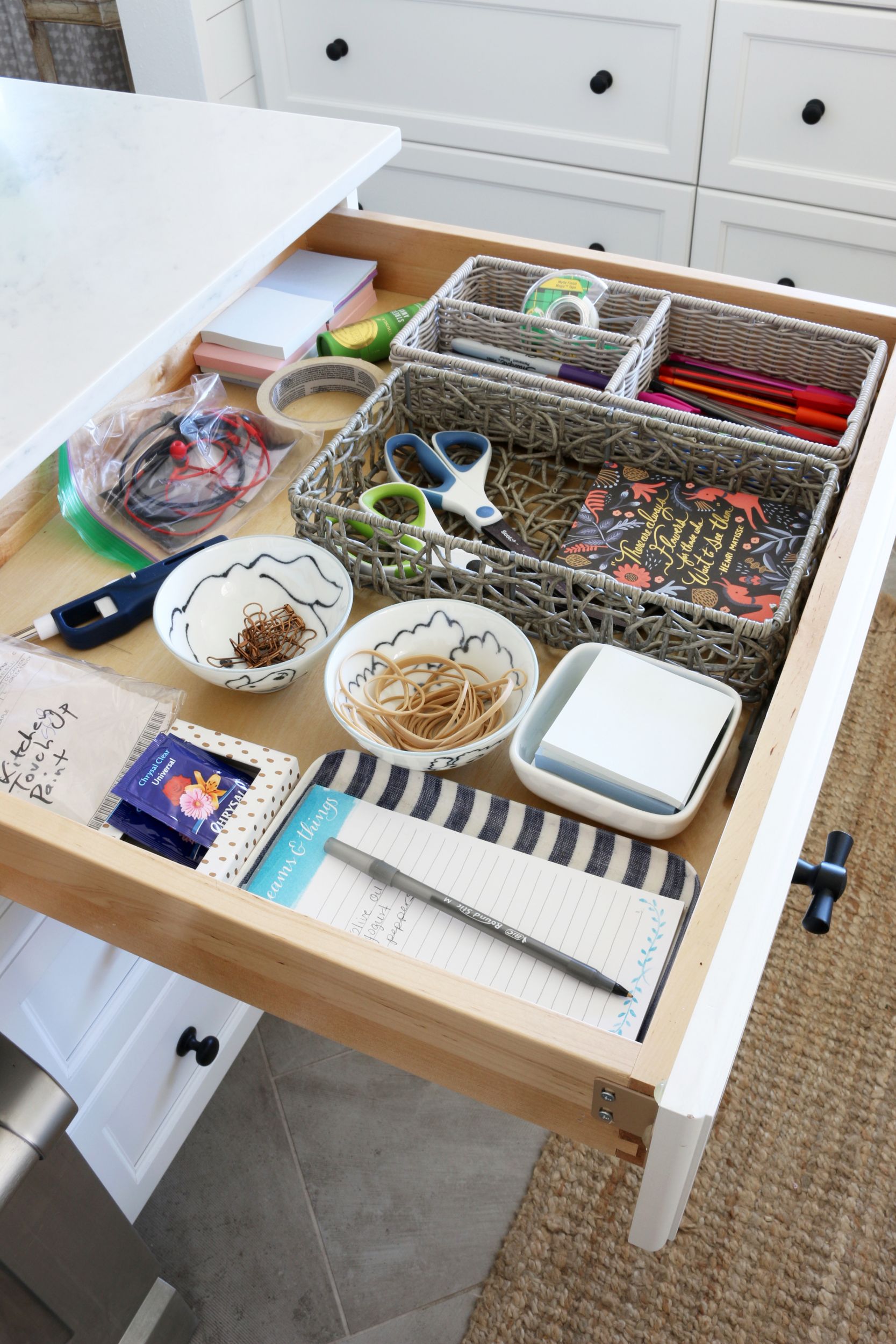 Happy Drawers: Simple Organizing Ideas