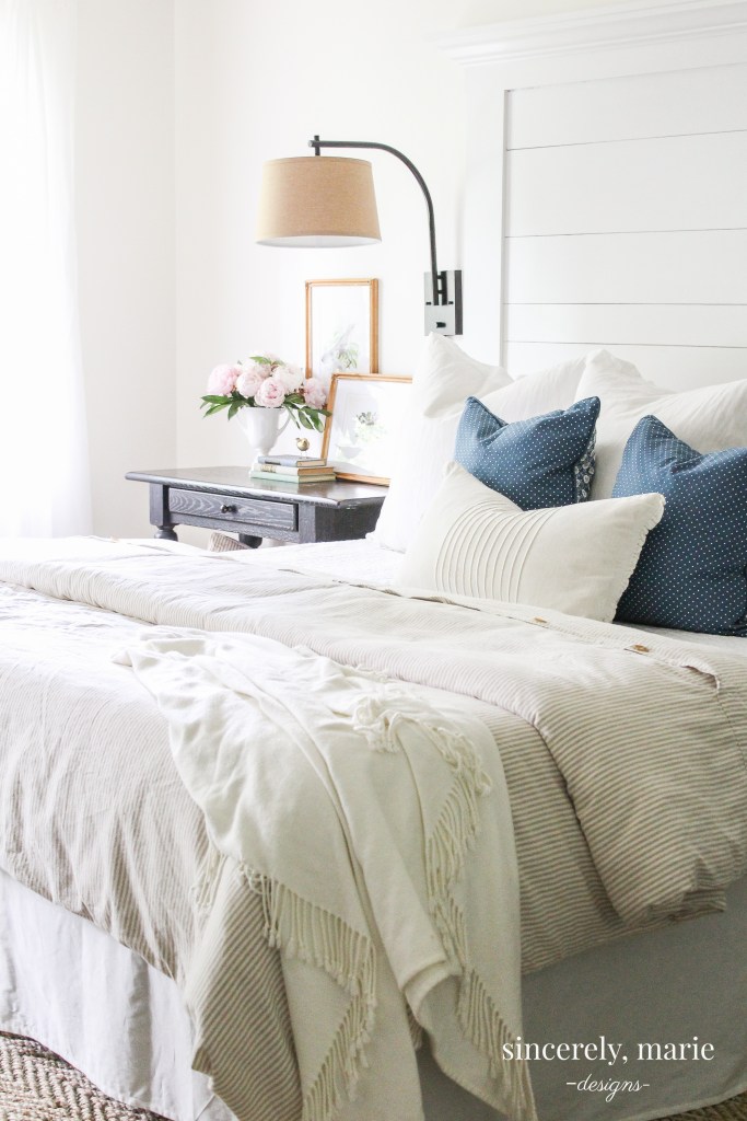 Wall Sconces by the Bed: Get Inspired!